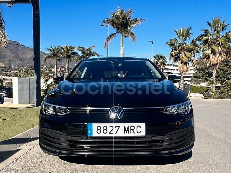 Negro Usado 2024 VW Golf VIII Style Berlina | 28.500 € (Buen precio) - Imagen 1/4