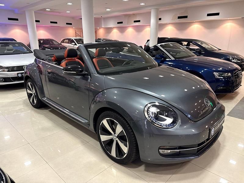 Usado VW Beetle Karmann 105 CV (77 kW) 2015 Gris Descapotable