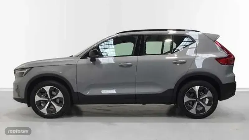 Nuevo Volvo XC40 Ultra 2026 Gris SUV