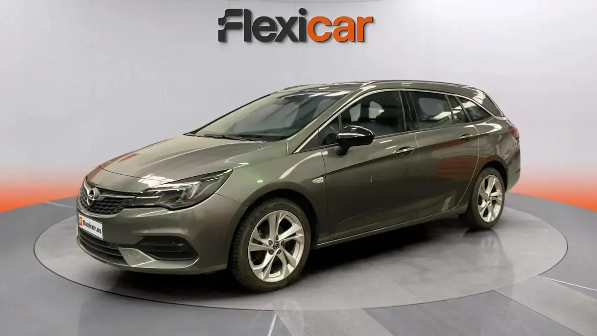 Usado Opel Astra Business 147 CV (108 kW) 2021 Gris Familiar