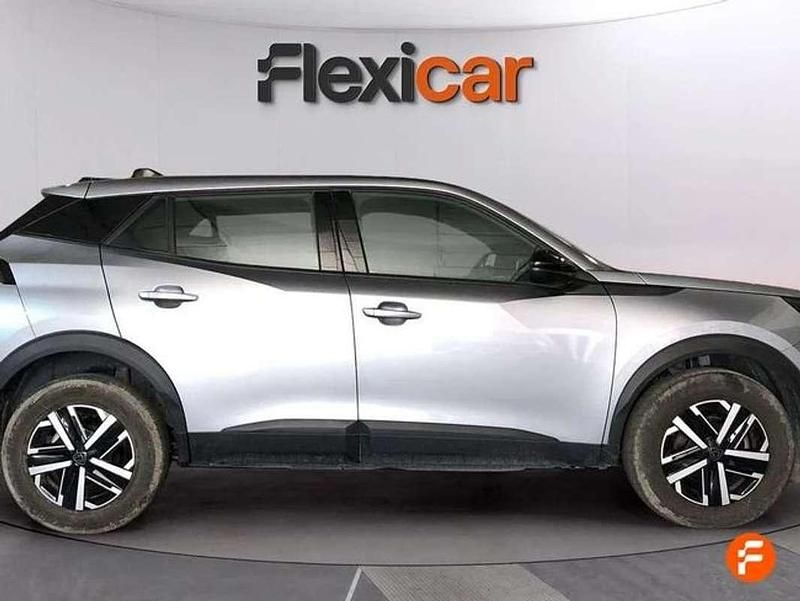 Usado Peugeot 2008 Active 102 CV (75 kW) 2024 Gris SUV