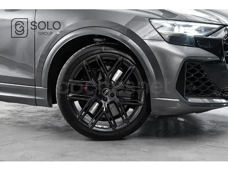 Usado Audi RS Q8 Ambiente 600 CV (441 kW) 2025 Gris / plata SUV