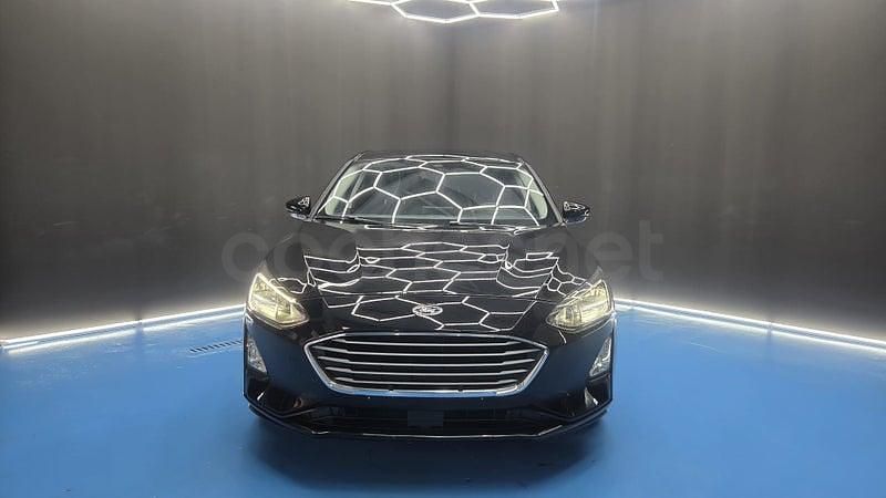 Usado Ford Focus Trend 100 CV (73 kW) 2021 Negro Berlina