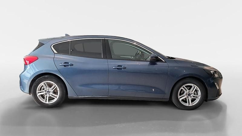Usado Ford Focus Trend 125 CV (91 kW) 2019 Gris / plata Berlina