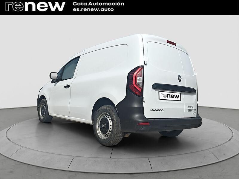 Usado Renault Kangoo 88 kW (120 CV) 2023 Blanco Monovolumen