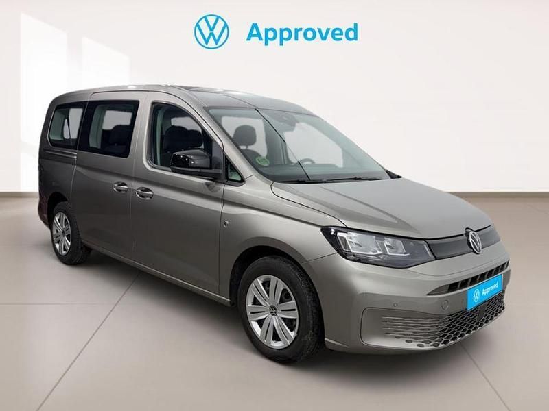 Usado VW Caddy Maxi 102 CV (75 kW) 2025 Beige Monovolumen