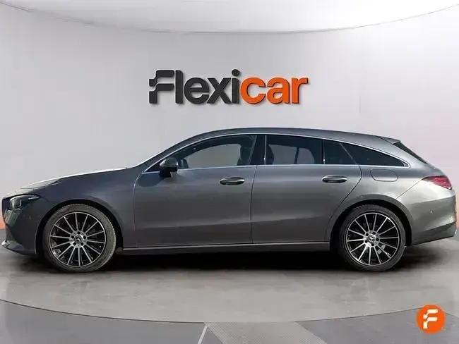 Usado Mercedes CLA200 Shooting Brake 150 CV (110 kW) 2019 Gris Familiar