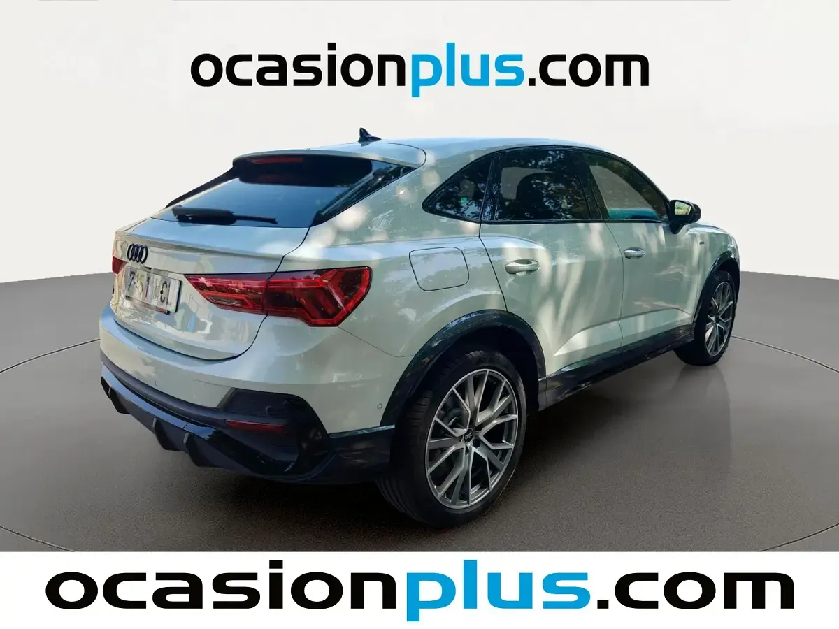 Usado Audi Q3 Sportback 150 CV (110 kW) 2022 Gris plata SUV