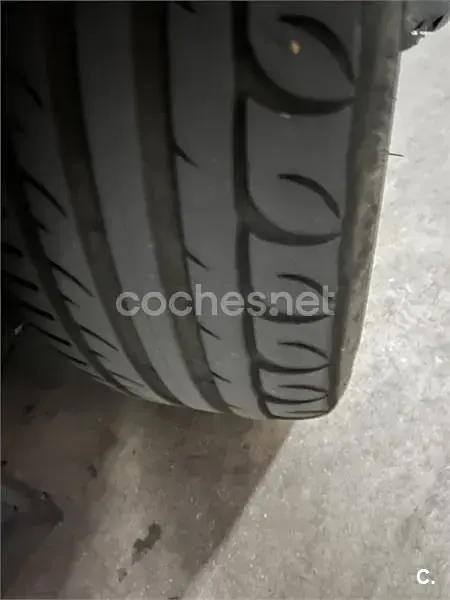 Usado BMW 320 136 CV (100 kW) 2001 Negro Familiar