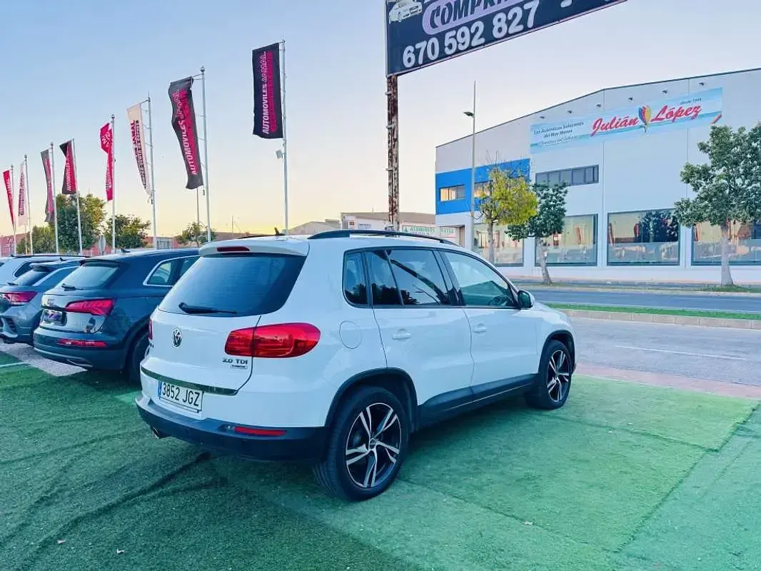 Begagnad VW Tiguan R-line 110 HK (80 kW) 2015 SUV