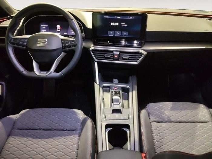 Usado Seat Leon FR 150 CV (110 kW) 2024 Negro