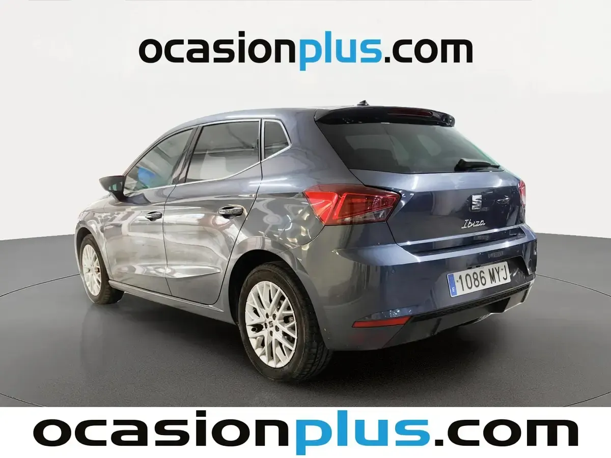 Usado Seat Ibiza XCELLENCE 116 CV (85 kW) 2025 Gris Utilitario