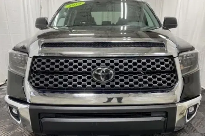 Usado Toyota Tundra SR5 381 CV (280 kW) 2018 Negro Pickup/Camioneta