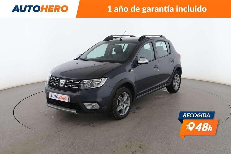 Gris Usado 2020 Dacia Sandero Essentiel Utilitario | 13.428 € (Precio justo) - Imagen 1/3