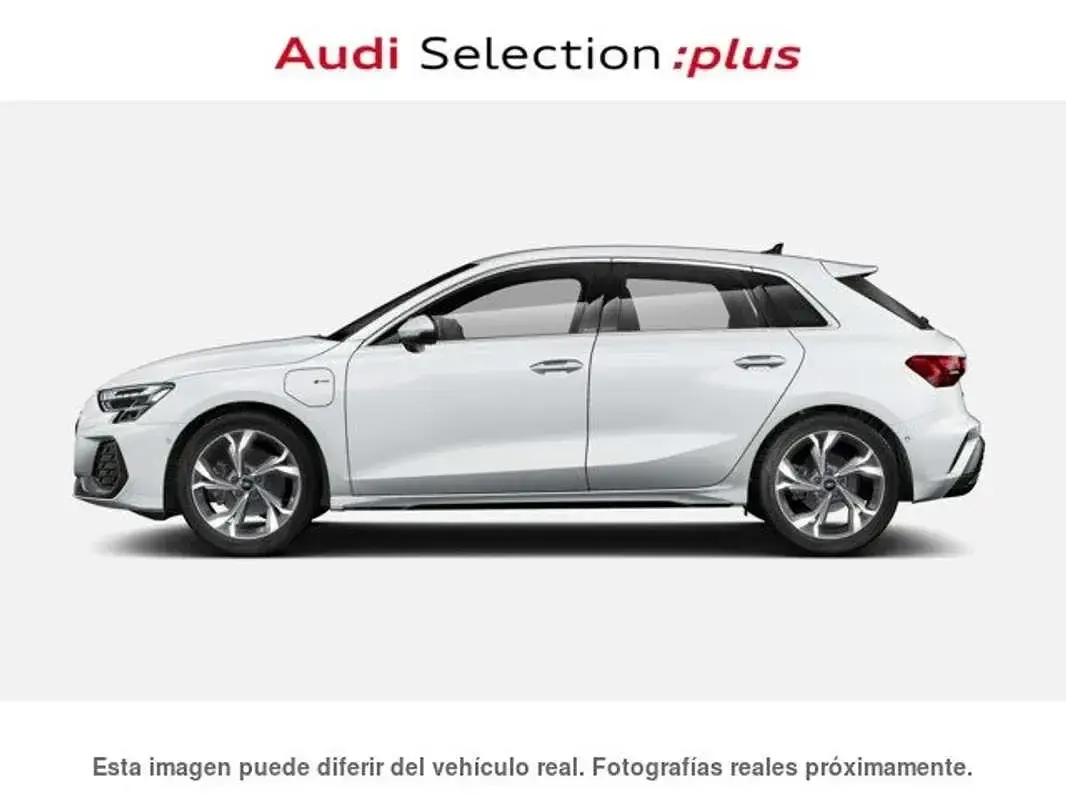 Usado Audi A3 Sportback e-tron S-Line 204 CV (150 kW) 2025 Blanco Utilitario