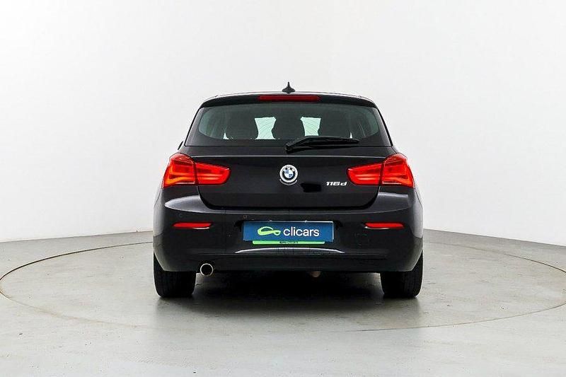 Usado BMW 116 116 CV (85 kW) 2018 Negro Utilitario