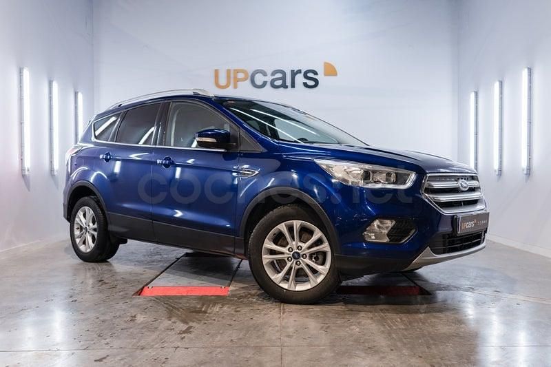 Usado Ford Kuga Titanium 120 CV (88 kW) 2017 Azul SUV