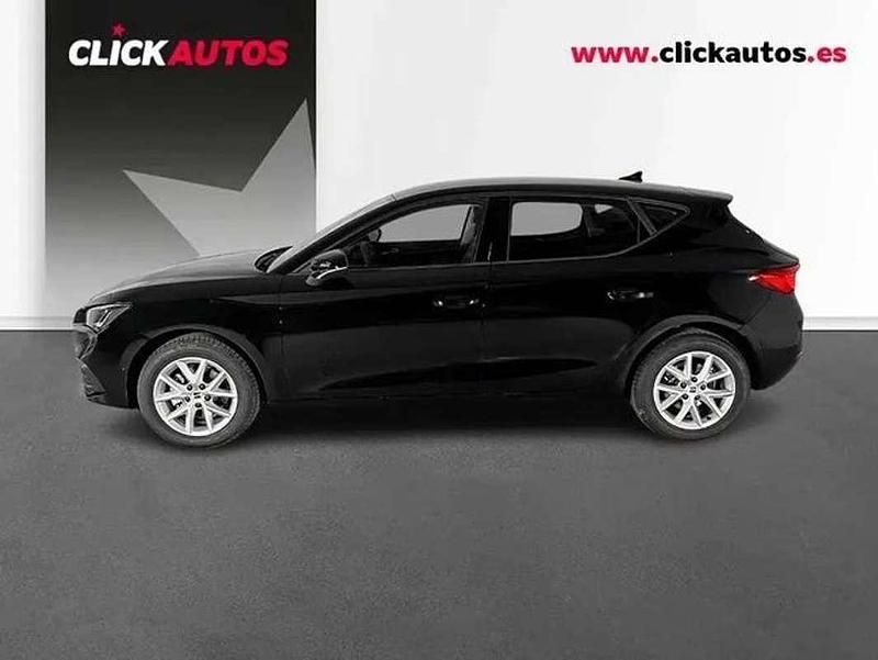 Usado Seat Leon Style 116 CV (85 kW) 2025 Negro Utilitario