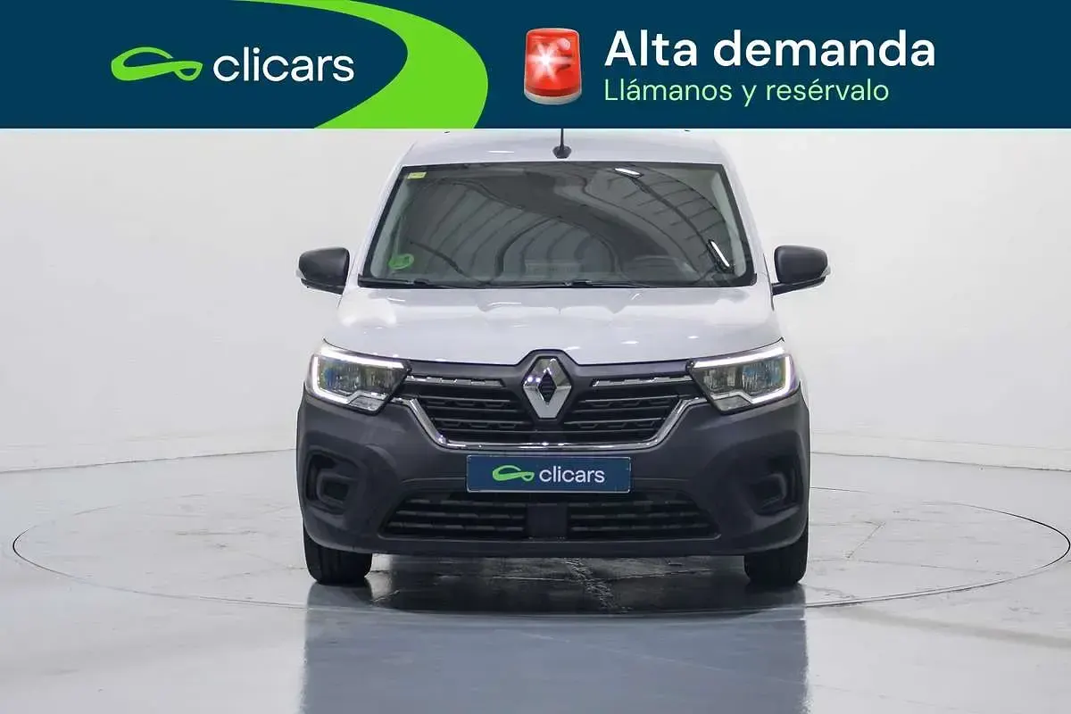 Usado Renault Kangoo 95 CV (69 kW) 2022 Blanco Monovolumen