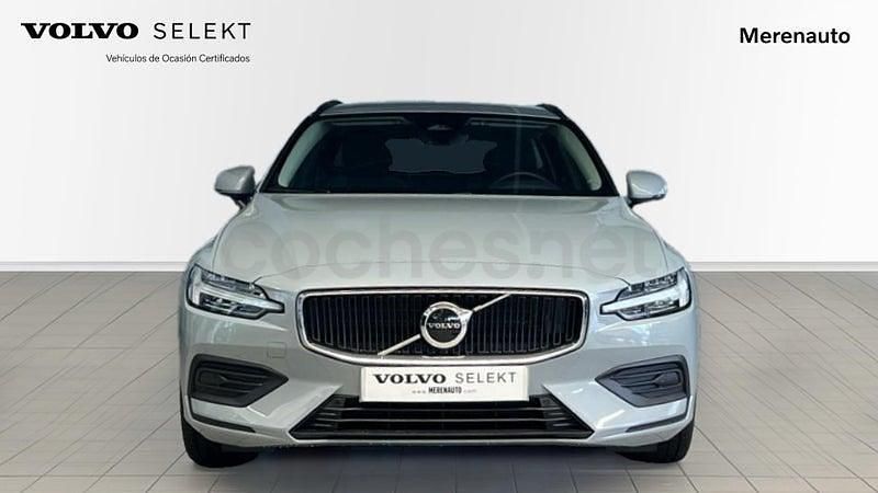 Usado Volvo V60 Core 197 CV (144 kW) 2025 Gris / plata Familiar