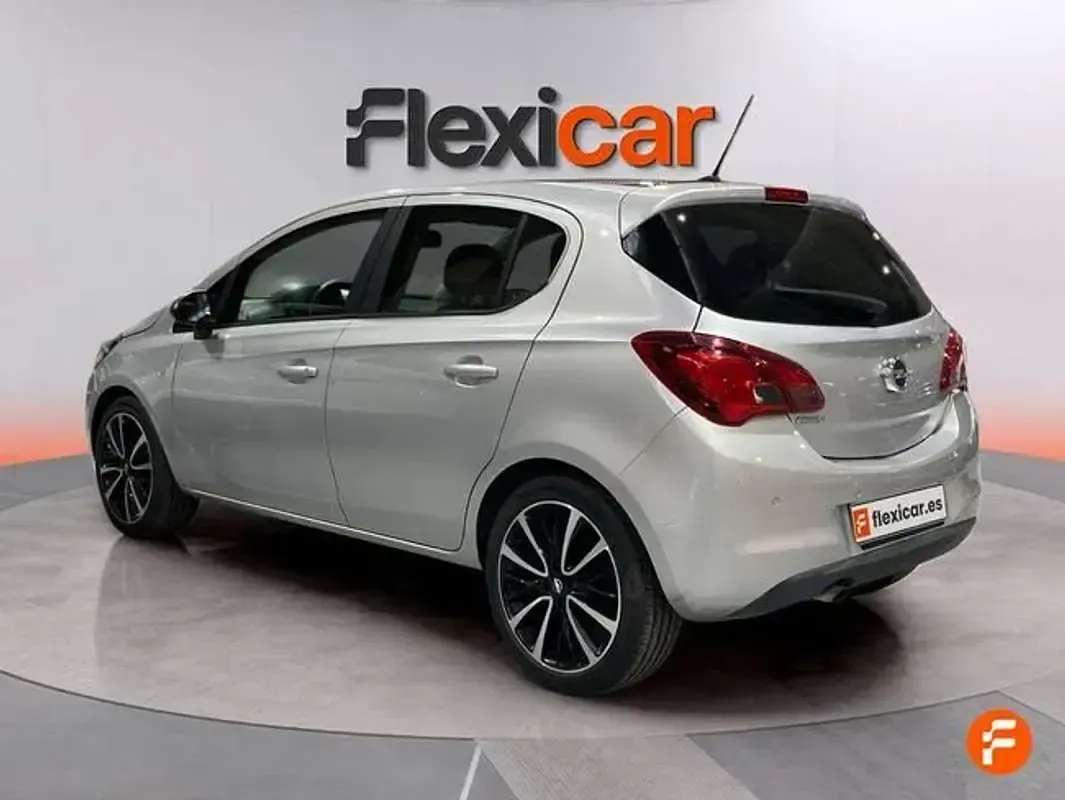 Usado Opel Corsa Design Edition 90 CV (66 kW) 2019 Gris Utilitario