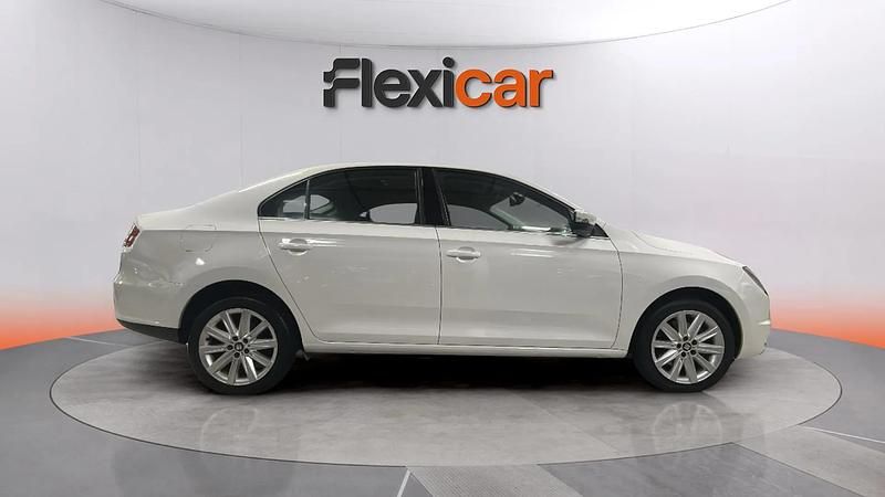 Usado Seat Toledo Style 110 CV (80 kW) 2018 Blanco Berlina