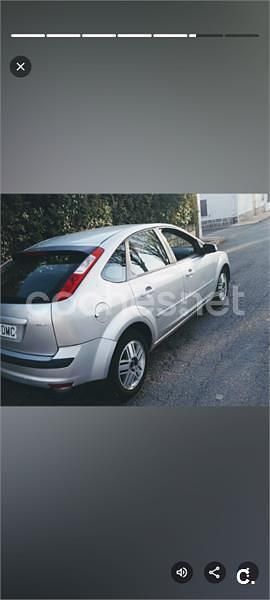 Usado Ford Focus Ghia 136 CV (100 kW) 2005 Gris / plata Berlina