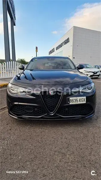 Usado Alfa Romeo Giulia Veloce 280 CV (205 kW) 2018 Negro Berlina