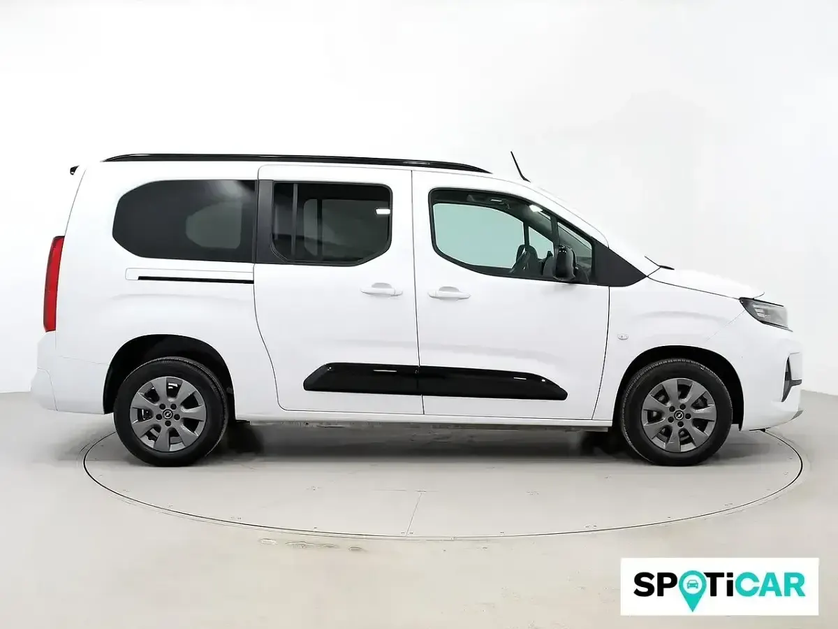 Usado Opel Combo S 131 CV (96 kW) 2024 Blanco Monovolumen