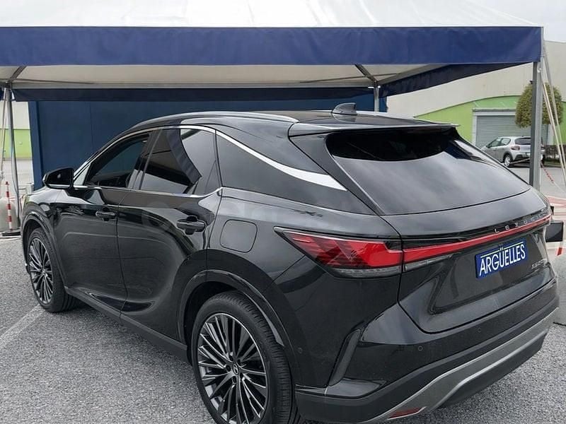 Usado Lexus RX450h Luxury Line 309 CV (227 kW) 2024 Negro SUV