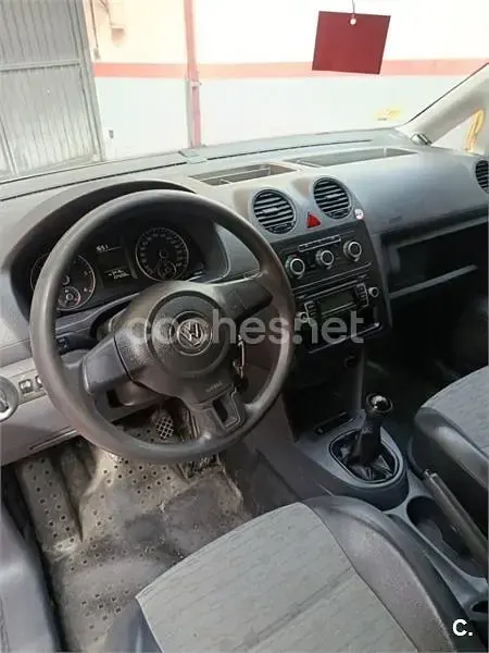 Usado VW Caddy 75 CV (55 kW) 2012 Blanco Monovolumen