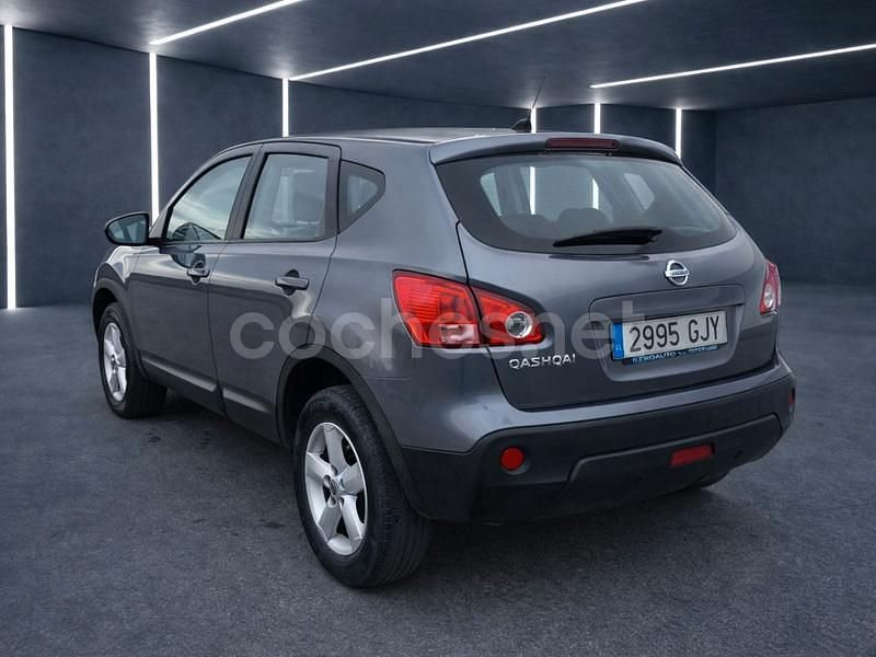 Usado Nissan Qashqai Tekna 140 CV (102 kW) 2008 Gris / plata SUV