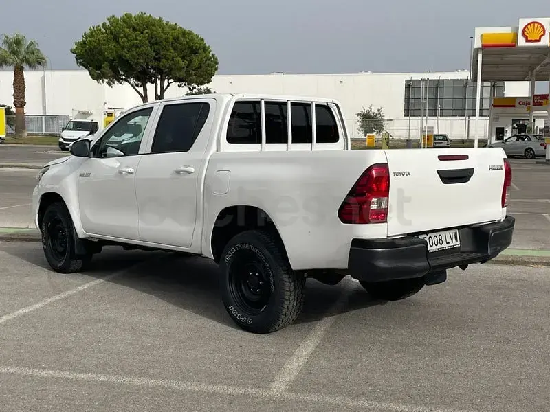 Usado Toyota HiLux Plus 150 CV (110 kW) 2022 Blanco Pickup/Camioneta