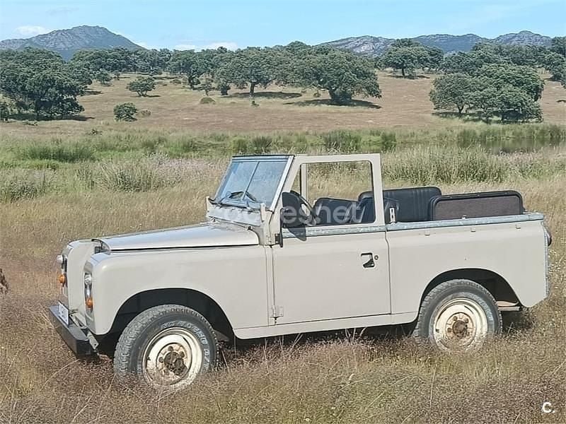 Usado Land Rover Defender 112 HP (82 kW) 1995 Bege SUV
