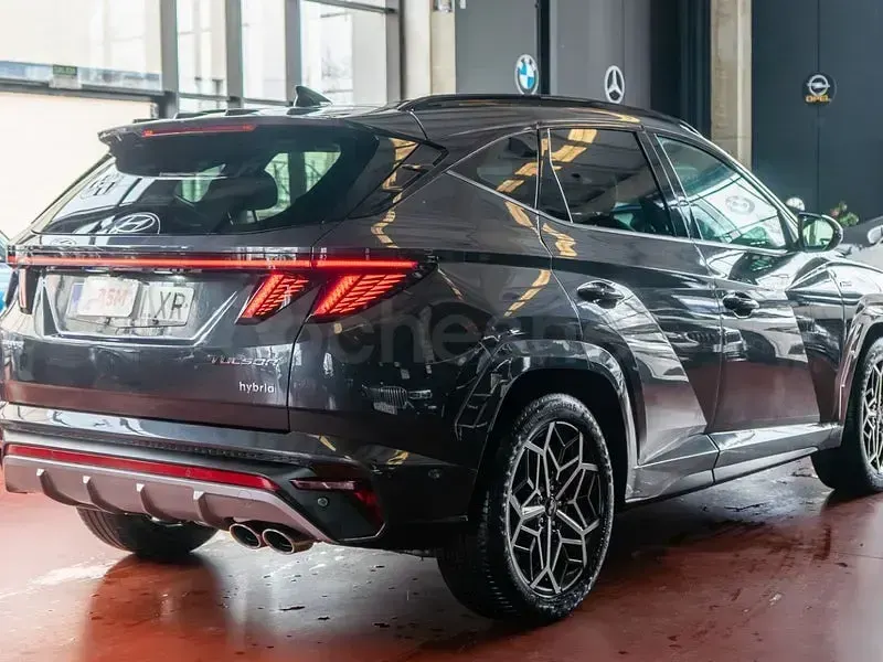 Usado Hyundai Tucson N Line 136 CV (100 kW) 2022 Gris / plata SUV