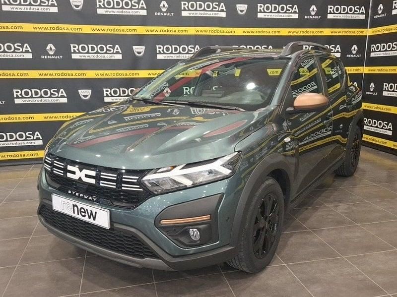 Usado Dacia Sandero Extreme 101 CV (74 kW) 2025 Verde Berlina