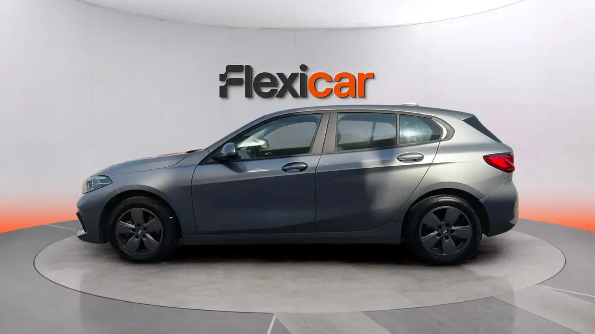 Usado BMW 116 116 CV (85 kW) 2022 Gris Utilitario