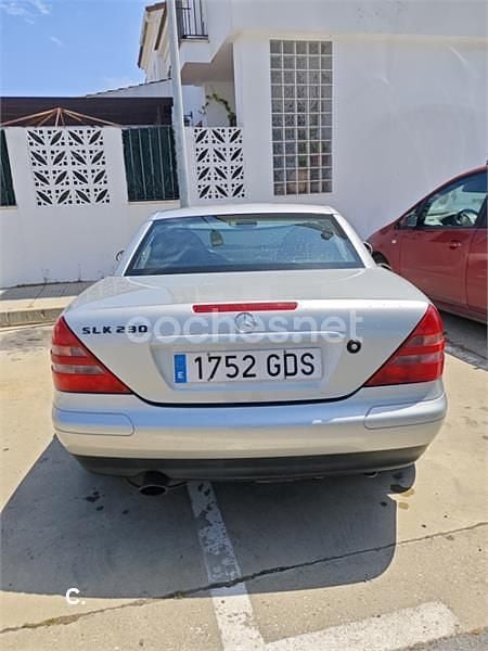 Usado Mercedes SLK230 193 CV (141 kW) 1997 Gris / plata Descapotable