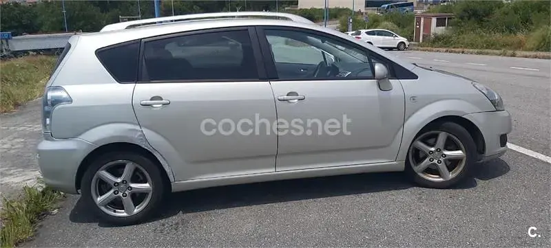 Usado Toyota Corolla Verso Sport 177 CV (130 kW) 2007 Gris / plata Monovolumen