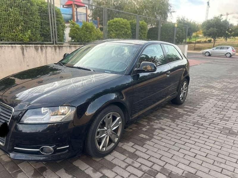 Usado Audi A3 Attraction 160 CV (117 kW) 2010 Negro Utilitario