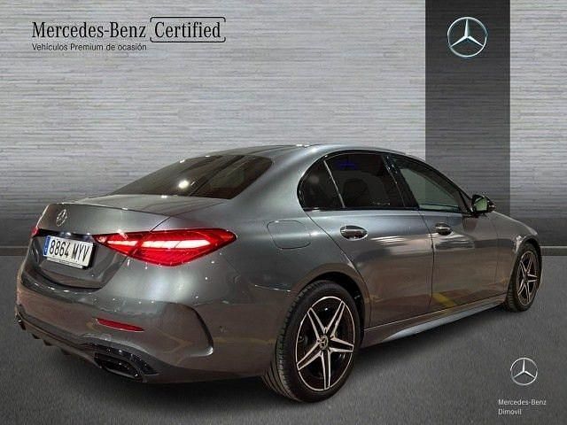 Usado Mercedes C200 AMG line 163 CV (119 kW) 2024 Gris selenita