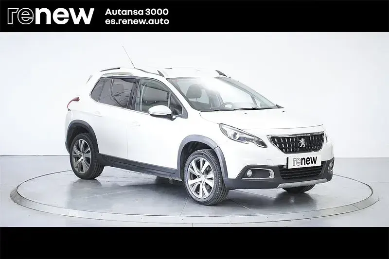Usado Peugeot 2008 Allure 120 CV (88 kW) 2017 Blanco SUV