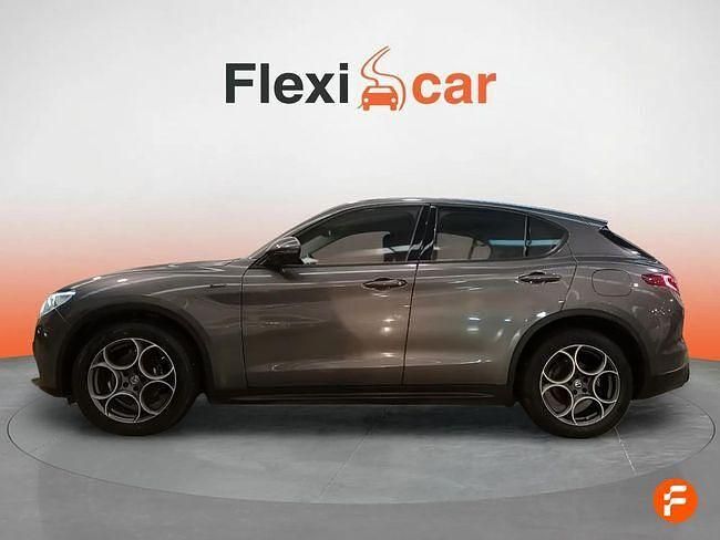 Usado Alfa Romeo Stelvio Sprint 200 CV (147 kW) 2022 Gris SUV