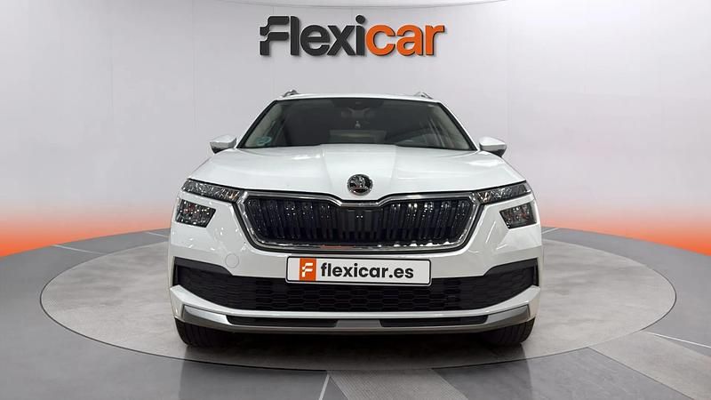 Usado Skoda Kamiq Ambition 110 CV (80 kW) 2022 Blanco SUV