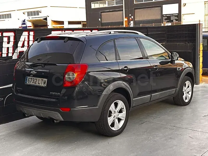 Usado Chevrolet Captiva LTZ 184 CV (135 kW) 2013 Negro SUV
