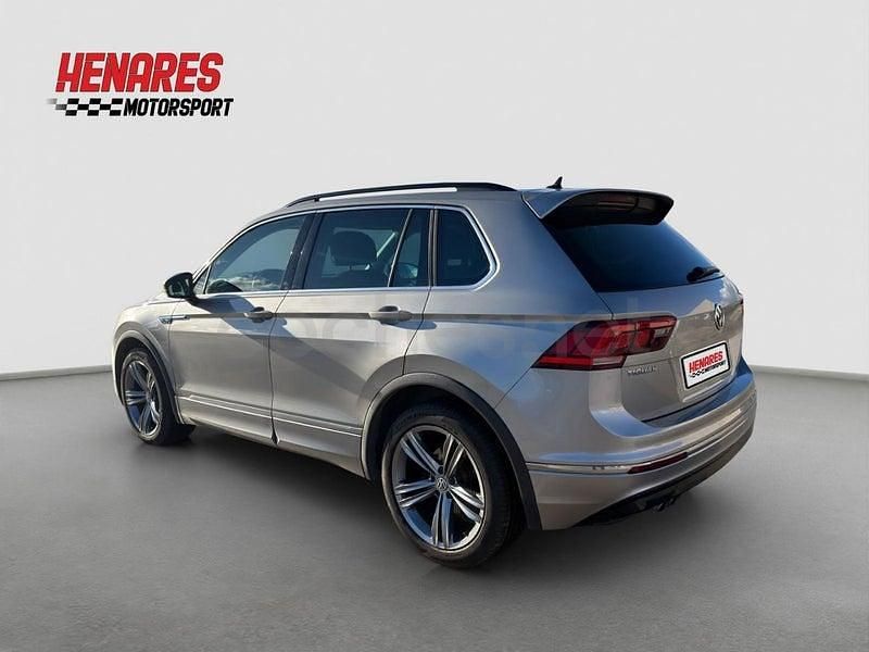 Usado VW Tiguan Advance 150 CV (110 kW) 2020 Gris / plata SUV