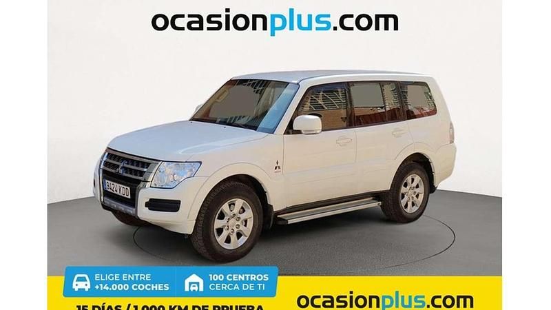 Blanco Usado 2017 Mitsubishi Montero Spirit SUV | 35.800 € - Imagen 1/4