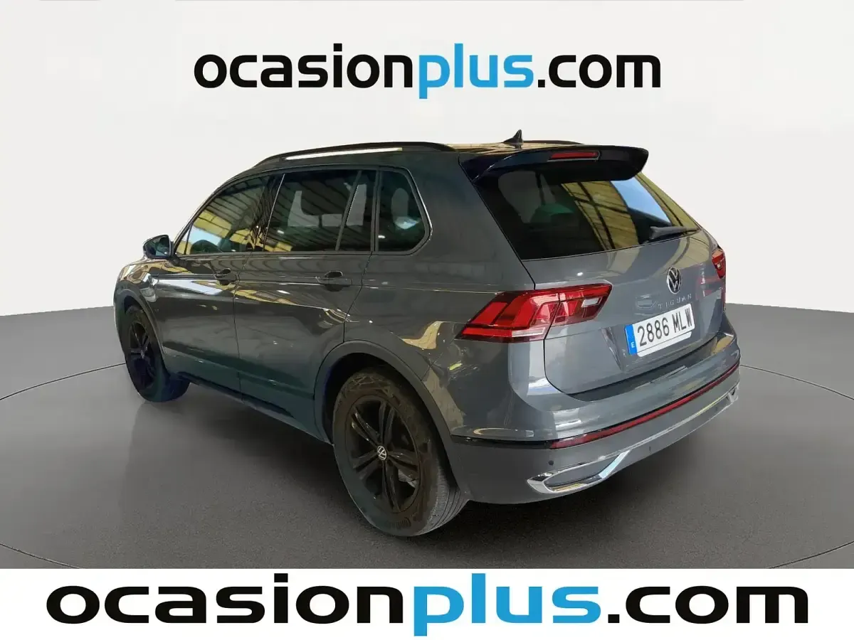 Usado VW Tiguan Sportline 130 CV (95 kW) 2023 Negro SUV