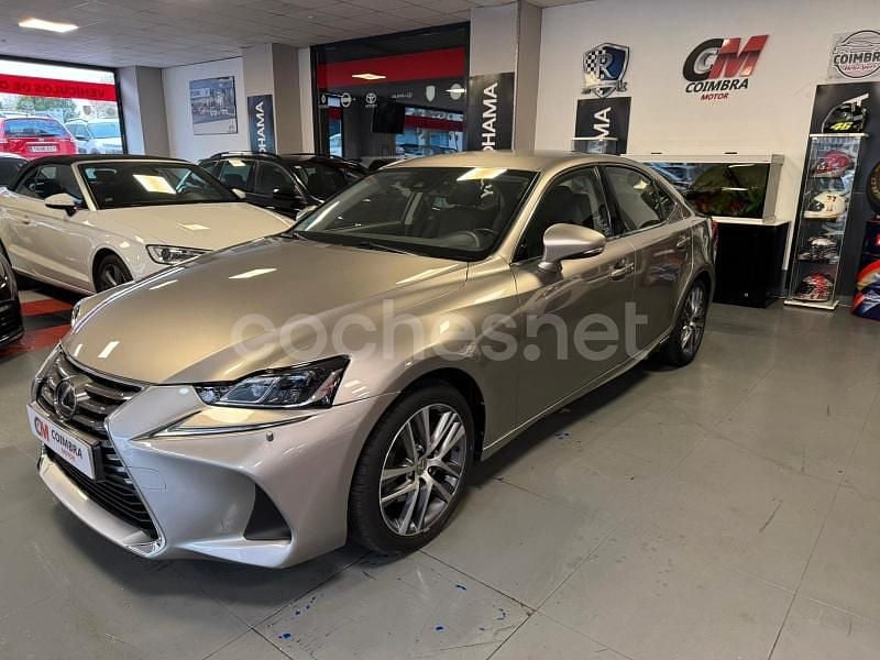 Gris / plata Usado 2017 Lexus IS300h Executive Line Berlina | 22.990 € (Precio justo) - Imagen 1/4