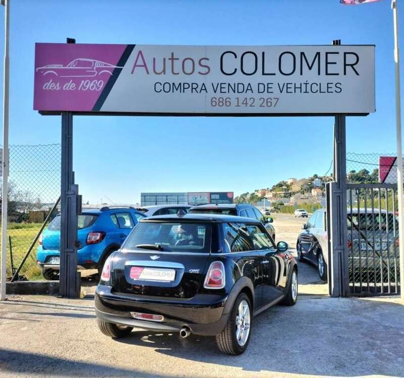 Usado Mini ONE 98 CV (72 kW) 2011 Negro Utilitario